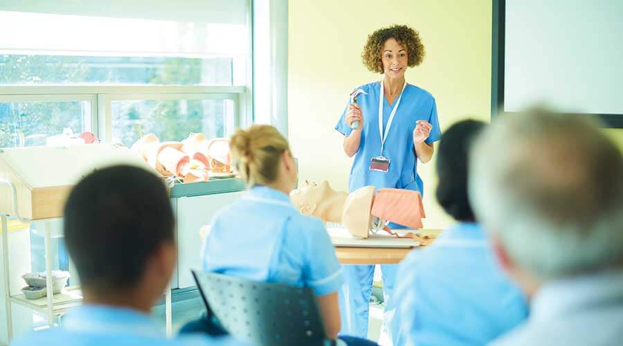 How to Become a Clinical Nurse Educator