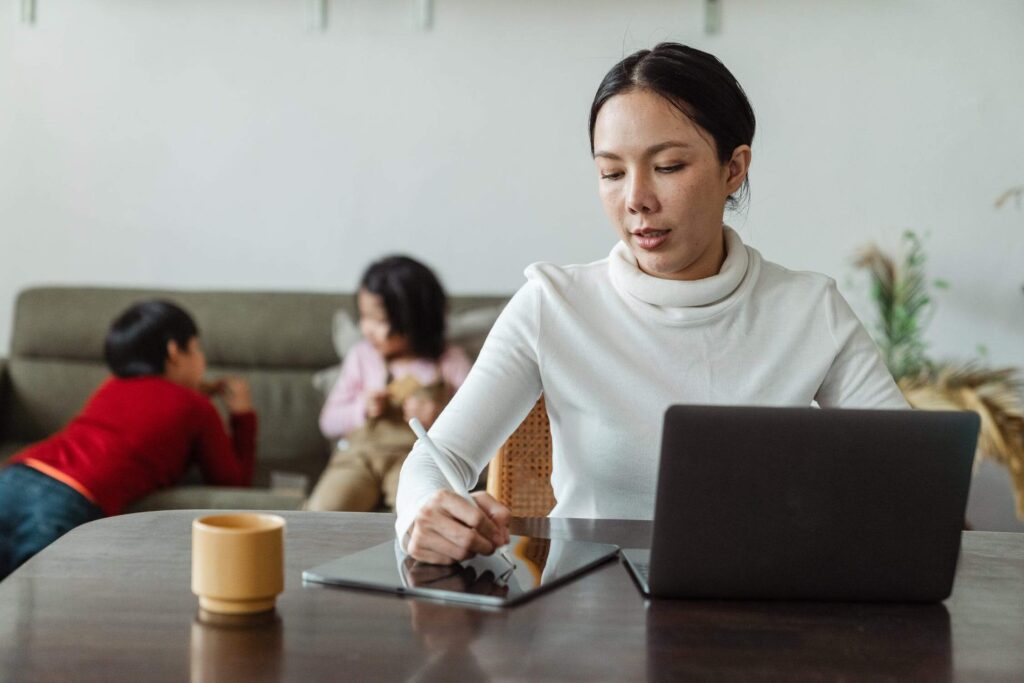 Best Degrees for Moms Going Back to School Best Degrees for Moms Going Back to School